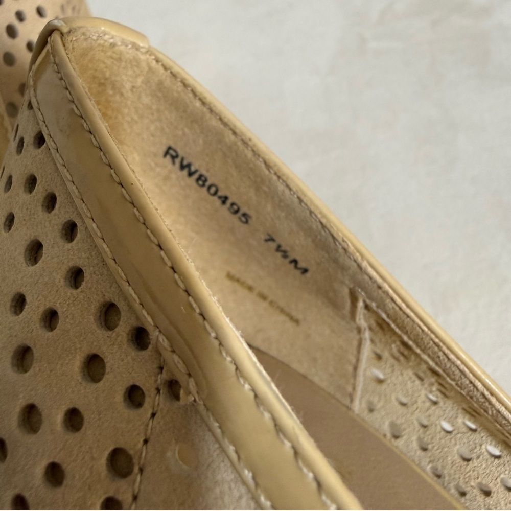 Stuart Weitzman Women’s Size 7.5 Perfecto Peep Toe Wedges - Picture 16 of 16